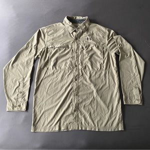 Under Armour Fishing Khaki Lightweight Long Sleeve Heat Gear Shirt
